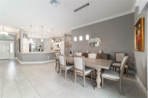 House in The Villages, Florida 4 bedrooms, 215.07 sq.m. № 1770192 - photo 16