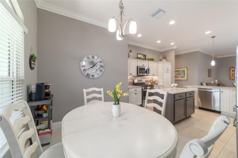 House in The Villages, Florida 4 bedrooms, 215.07 sq.m. № 1770192 - photo 28
