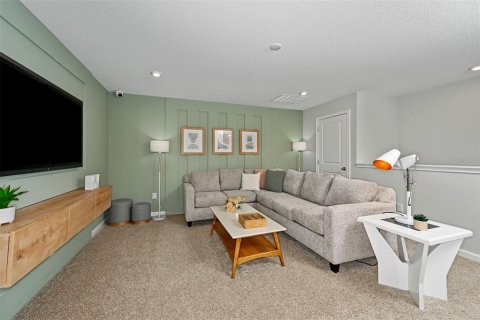 Townhouse in Brandon, Florida 3 bedrooms, 207.17 sq.m. № 1866222 - photo 13