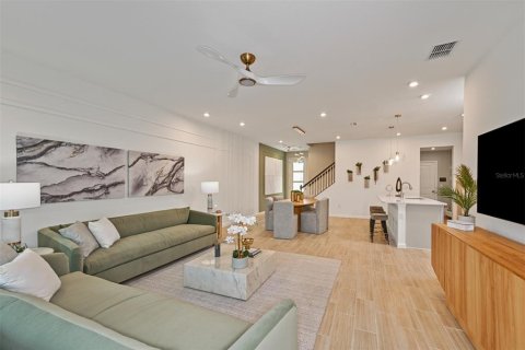 Townhouse in Brandon, Florida 3 bedrooms, 207.17 sq.m. № 1866222 - photo 8