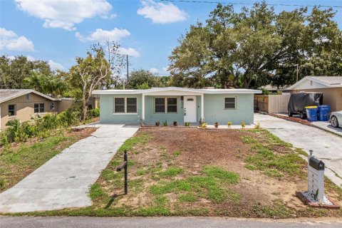 Villa ou maison à New Port Richey, Floride 4 chambres, 123 m2 № 2324234