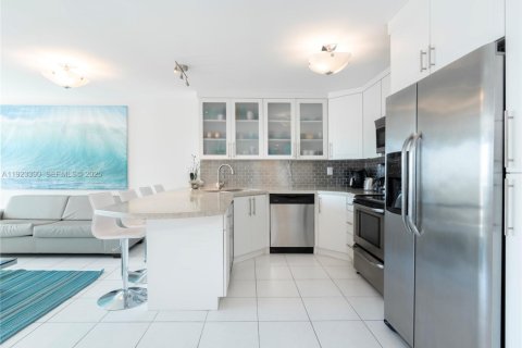 Copropriété à louer à Miami Beach, Floride: 1 chambre, 84.73 m2 № 1977366 - photo 5