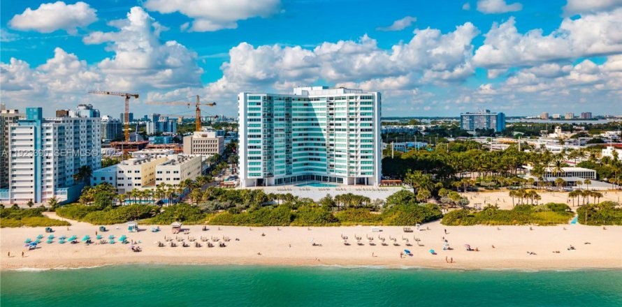 Condo à Miami Beach, Floride, 1 chambre  № 1977366