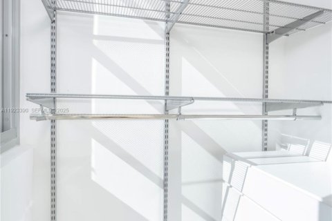 Copropriété à louer à Miami Beach, Floride: 1 chambre, 84.73 m2 № 1977366 - photo 12