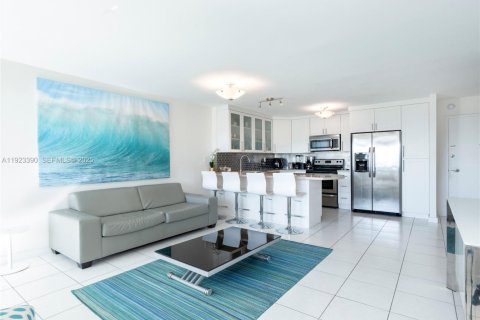 Copropriété à louer à Miami Beach, Floride: 1 chambre, 84.73 m2 № 1977366 - photo 4