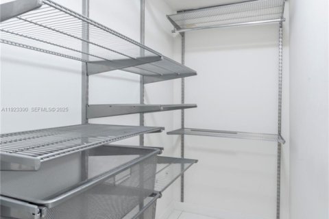 Copropriété à louer à Miami Beach, Floride: 1 chambre, 84.73 m2 № 1977366 - photo 9