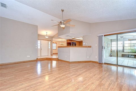 Villa ou maison à vendre à Spring Hill, Floride: 2 chambres, 137.12 m2 № 1817903 - photo 6