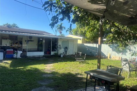 Villa ou maison à vendre à Miramar, Floride: 2 chambres, 88.26 m2 № 2026893 - photo 6