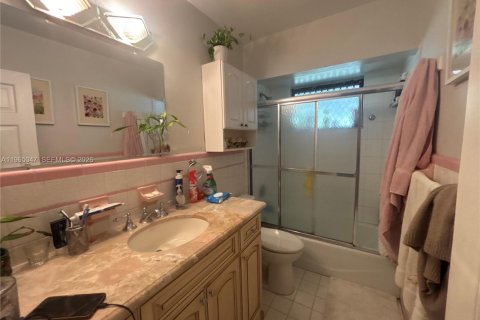 Villa ou maison à vendre à Miramar, Floride: 2 chambres, 88.26 m2 № 2026893 - photo 19