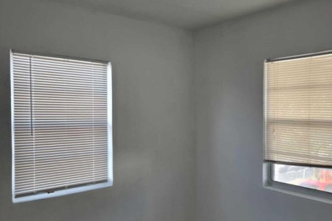 Apartamento en alquiler en West Palm Beach, Florida, 2 dormitorios, 74.32 m2 № 1103157 - foto 1