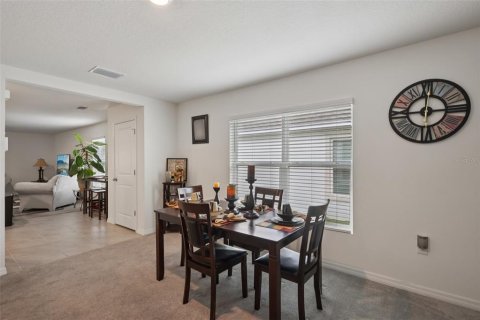 House in Zephyrhills, Florida 3 bedrooms, 140.84 sq.m. № 1851801 - photo 11