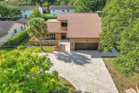 Casa en venta en Coral Springs, Florida, 5 dormitorios, 333.89 m2 № 1847796 - foto 30