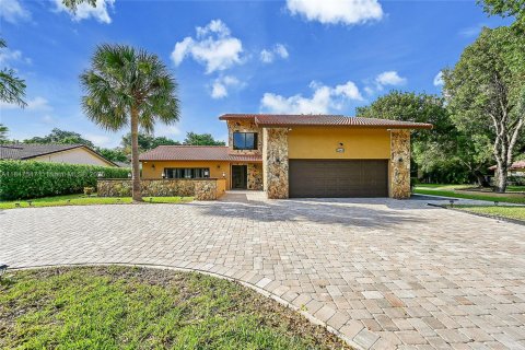 Casa en venta en Coral Springs, Florida, 5 dormitorios, 333.89 m2 № 1847796 - foto 1