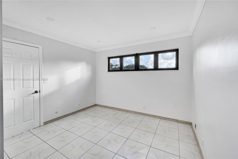 Casa en venta en Coral Springs, Florida, 5 dormitorios, 333.89 m2 № 1847796 - foto 25