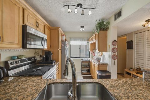 Copropriété à vendre à Lauderhill, Floride: 2 chambres, 96.62 m2 № 2067086 - photo 11