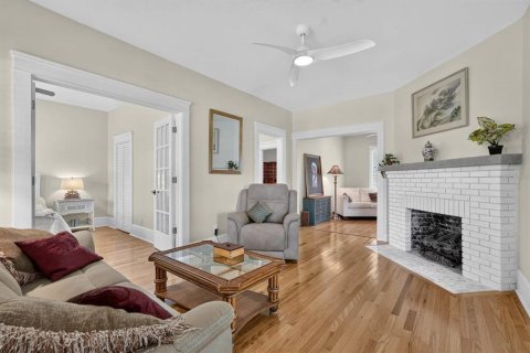House in Daytona Beach, Florida 3 bedrooms, 166.57 sq.m. № 2285279 - photo 9