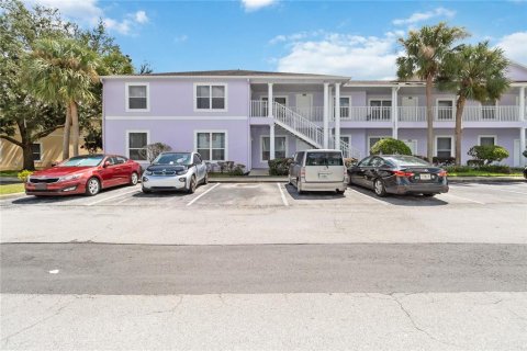 Copropriété à louer à Kissimmee, Floride: 3 chambres, 153.29 m2 № 2384142 - photo 13
