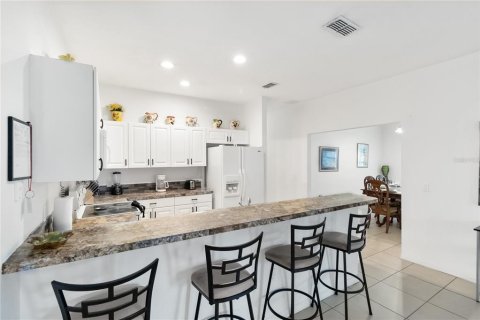 Copropriété à louer à Kissimmee, Floride: 3 chambres, 153.29 m2 № 2384142 - photo 17