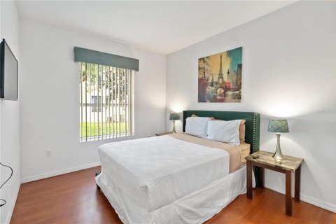 Copropriété à louer à Kissimmee, Floride: 3 chambres, 153.29 m2 № 2384142 - photo 7