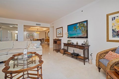 Снять в аренду кондоминиум в Ки-Бискейн, Флорида 3 спальни, 233.18м2, № 1991840 - фото 13