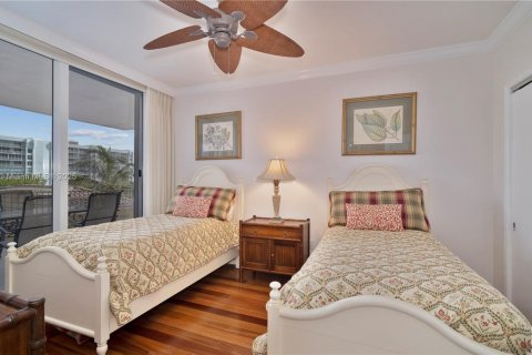 Снять в аренду кондоминиум в Ки-Бискейн, Флорида 3 спальни, 233.18м2, № 1991840 - фото 19