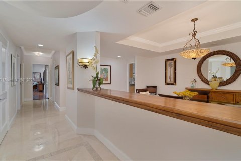 Снять в аренду кондоминиум в Ки-Бискейн, Флорида 3 спальни, 233.18м2, № 1991840 - фото 4