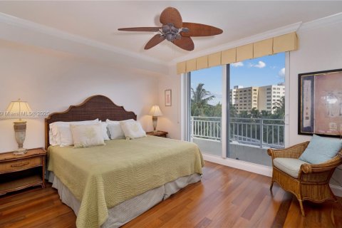 Снять в аренду кондоминиум в Ки-Бискейн, Флорида 3 спальни, 233.18м2, № 1991840 - фото 23