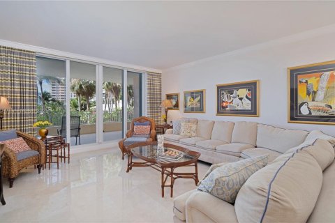 Снять в аренду кондоминиум в Ки-Бискейн, Флорида 3 спальни, 233.18м2, № 1991840 - фото 12