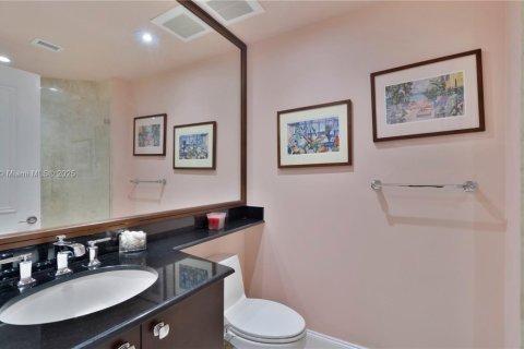 Снять в аренду кондоминиум в Ки-Бискейн, Флорида 3 спальни, 233.18м2, № 1991840 - фото 20