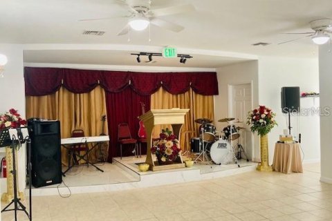 Commercial property in DeLand, Florida № 861747 - photo 18