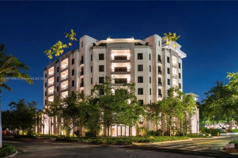Condominio en alquiler en Coral Gables, Florida, 2 dormitorios, 170.48 m2 № 1940001 - foto 17