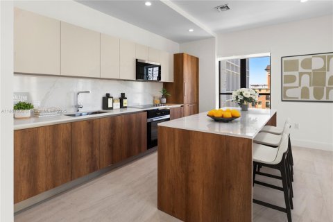 Condominio en alquiler en Coral Gables, Florida, 2 dormitorios, 170.48 m2 № 1940001 - foto 4