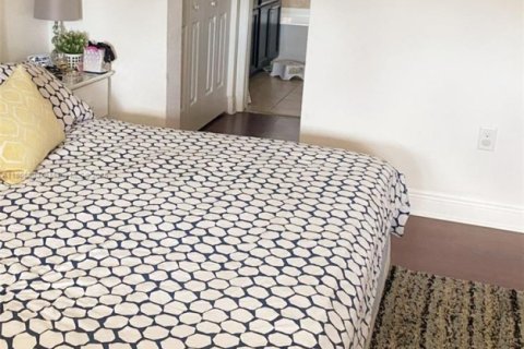 House in Homestead, Florida 3 bedrooms, 157.75 sq.m. № 1742535 - photo 6