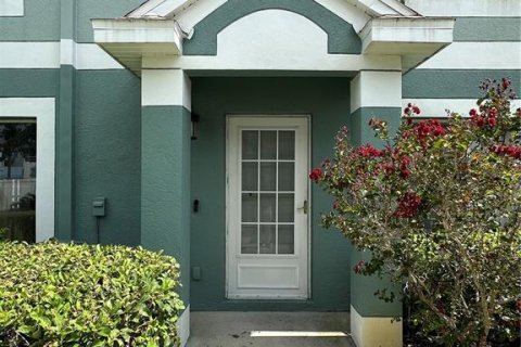 Townhouse in Brandon, Florida 2 bedrooms, 109.44 sq.m. № 2224567 - photo 13