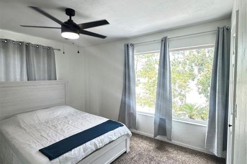 Townhouse in Brandon, Florida 2 bedrooms, 109.44 sq.m. № 2224567 - photo 6