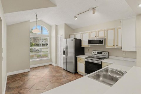 Villa ou maison à vendre à Orlando, Floride: 3 chambres, 164.25 m2 № 2436747 - photo 12