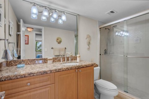 Condo in Hallandale Beach, Florida, 1 bedroom  № 2041663 - photo 23