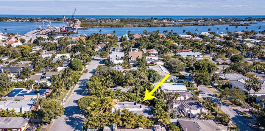 Casa en West Palm Beach, Florida 3 dormitorios, 146.32 m2 № 1077011