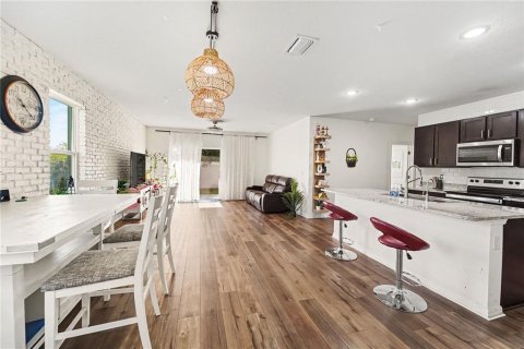 Casa en venta en Odessa, Florida, 4 dormitorios, 227.33 m2 № 2231946 - foto 9