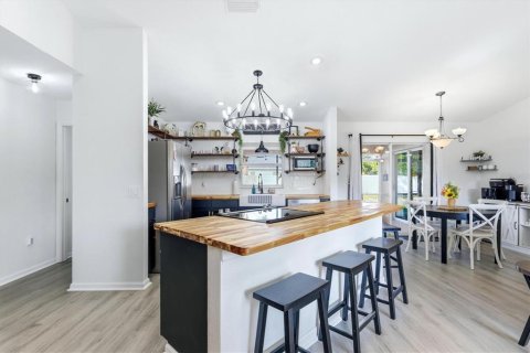 Купить виллу или дом в Норт-Порт, Флорида 7 комнат, 132.39м2, № 2339056 - фото 3