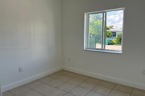 Villa ou maison à louer à Miami, Floride: 4 chambres, 126.63 m2 № 2153441 - photo 14