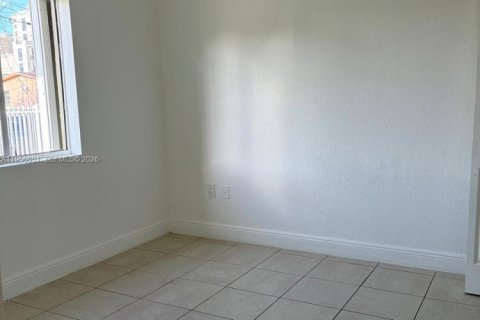 Villa ou maison à louer à Miami, Floride: 4 chambres, 126.63 m2 № 2153441 - photo 13