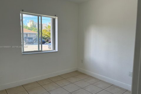 Villa ou maison à louer à Miami, Floride: 4 chambres, 126.63 m2 № 2153441 - photo 15