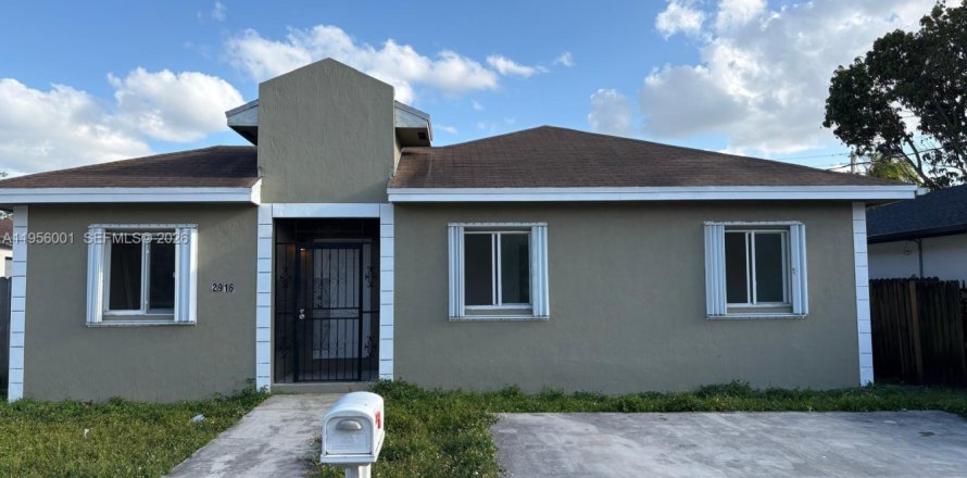 Villa ou maison à Miami, Floride 4 chambres, 126.63 m2 № 2153441