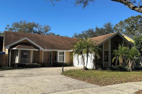 House in Orlando, Florida 4 bedrooms, 193.05 sq.m. № 1873239 - photo 1