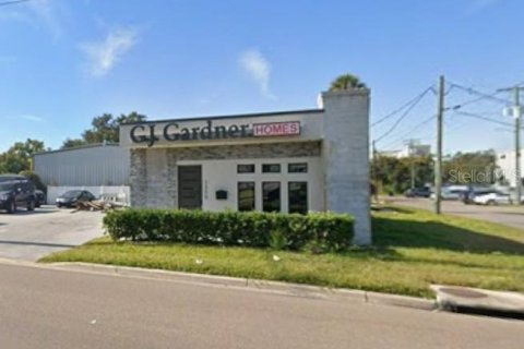 Commercial property in Tampa, Florida 89.19 sq.m. № 2219205