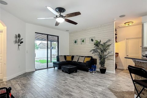 House in Kissimmee, Florida 5 bedrooms, 209.22 sq.m. № 1847978 - photo 5