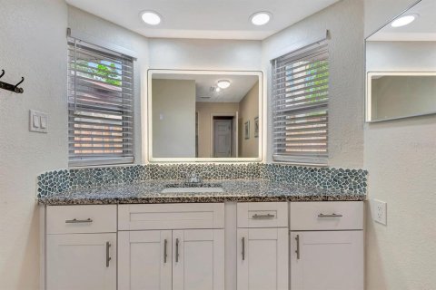 Casa en venta en Bradenton, Florida, 2 dormitorios, 131.18 m2 № 2258542 - foto 29