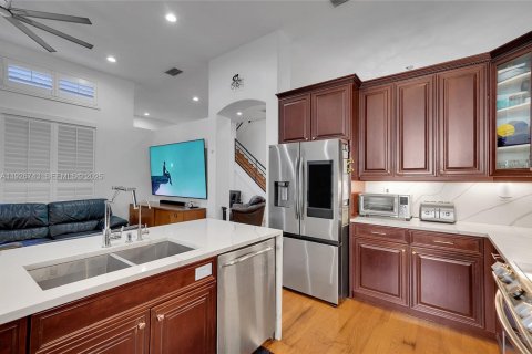 Купить виллу или дом в Холливуд, Флорида 4 спальни, 228.54м2, № 1988223 - фото 26