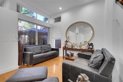 Купить виллу или дом в Холливуд, Флорида 4 спальни, 228.54м2, № 1988223 - фото 15